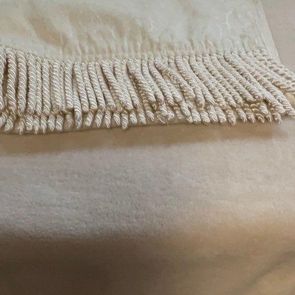 HOLIDAY Table Runner - Picture 3 of 6